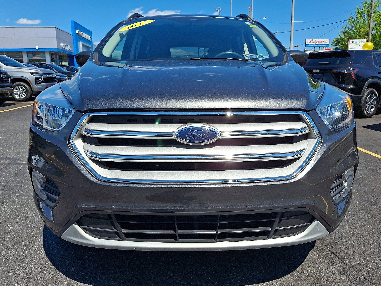 Used 2018 Ford Escape SE w/ SE Sync 3 Package AWD/4WD image 8