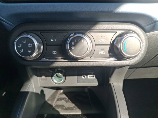 New 2025 Nissan Versa SV w/ Trunk Package image 20