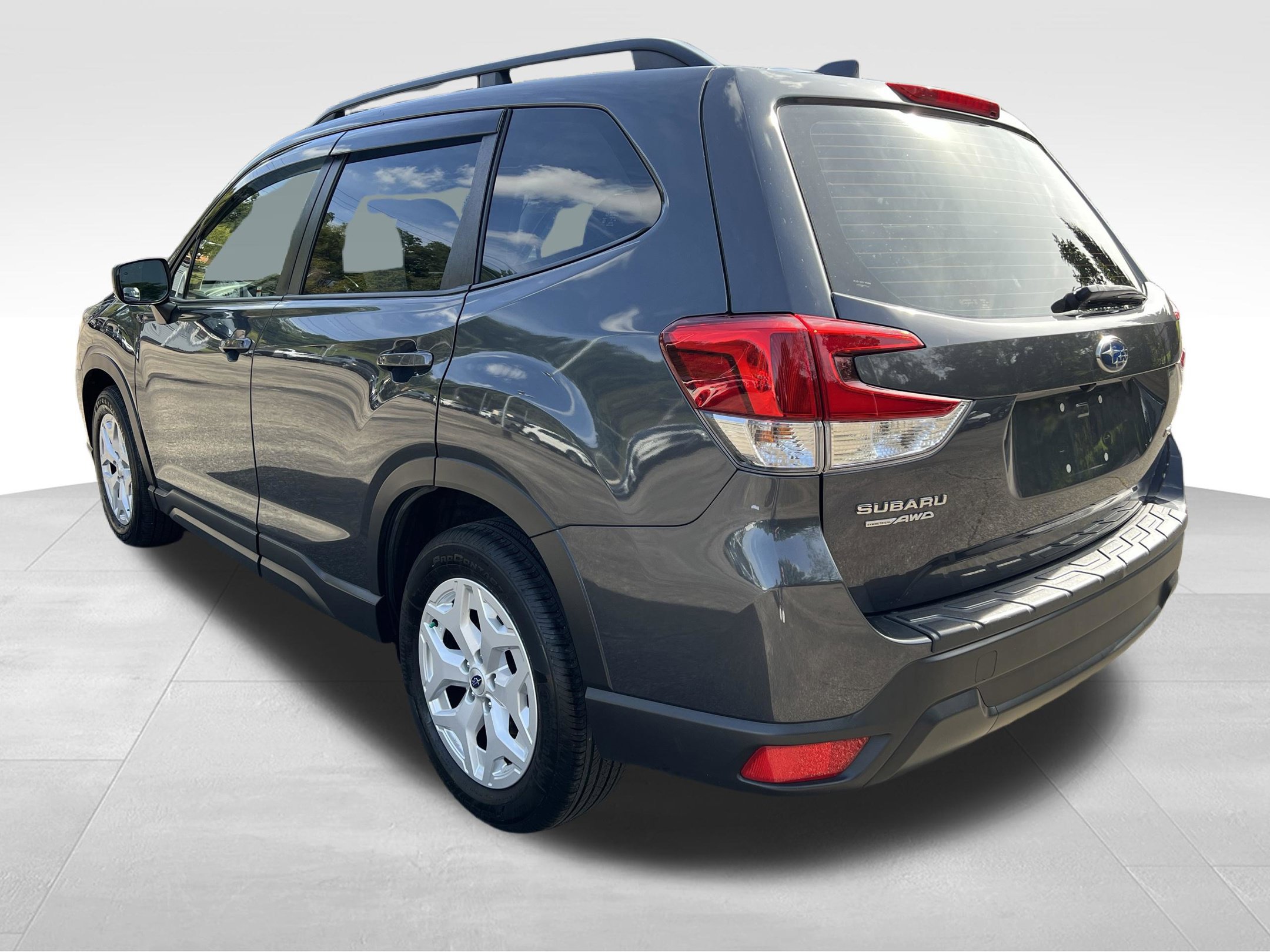 Used 2021 Subaru Forester w/ Popular Package #1 AWD/4WD image 9