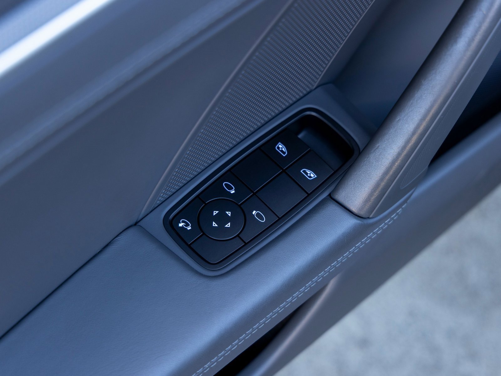 Certified 2022 Porsche 911 Targa 4S image 34