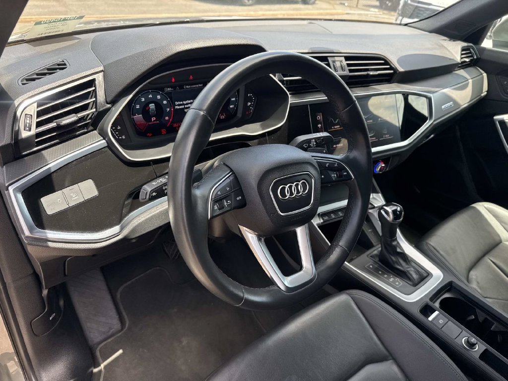 Used 2025 Audi Q3 2.0T Premium AWD/4WD image 28