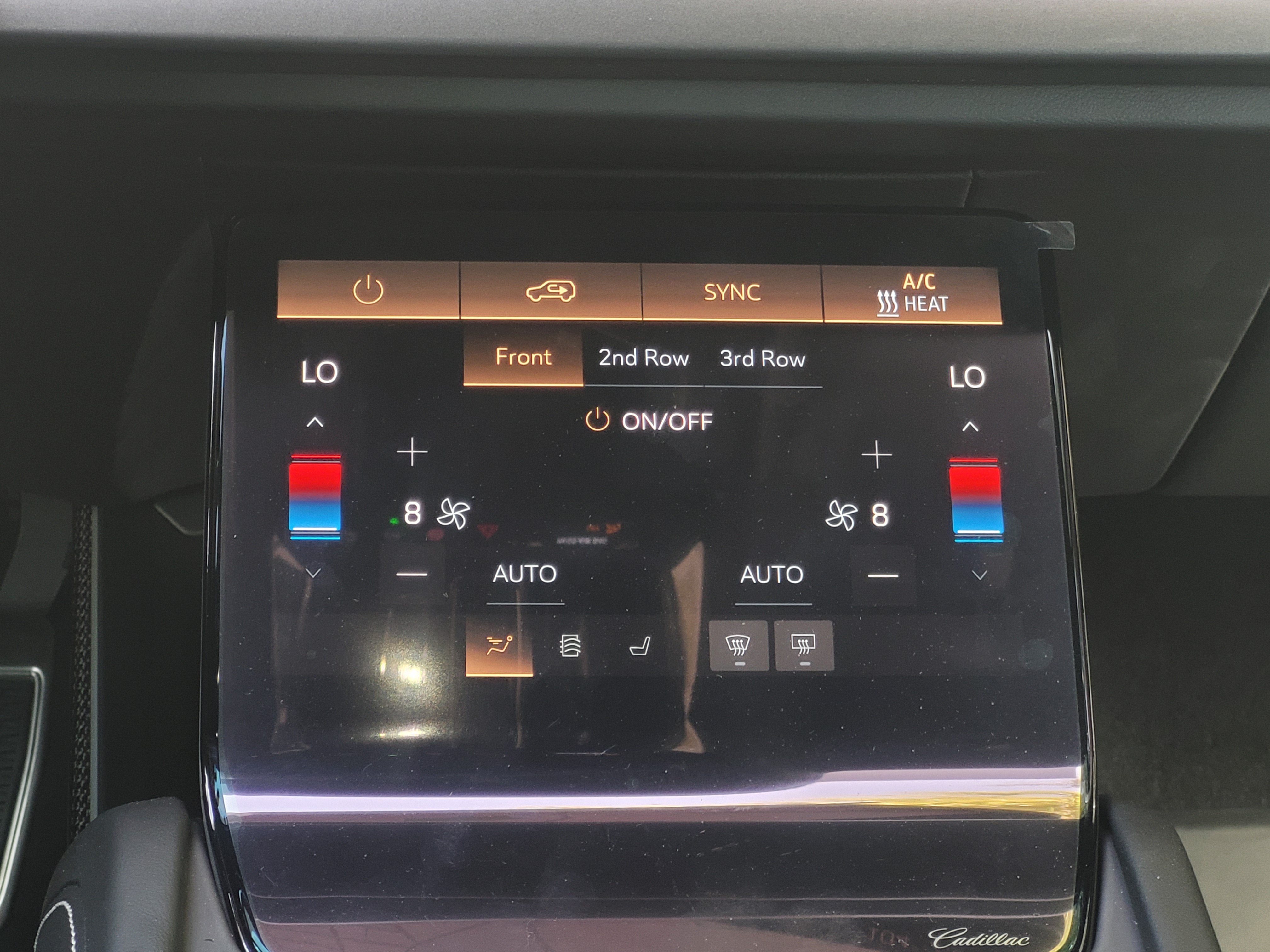 New 2027 Cadillac Vistiq Sport w/ LPO, Floor Liner Package AWD/4WD image 14