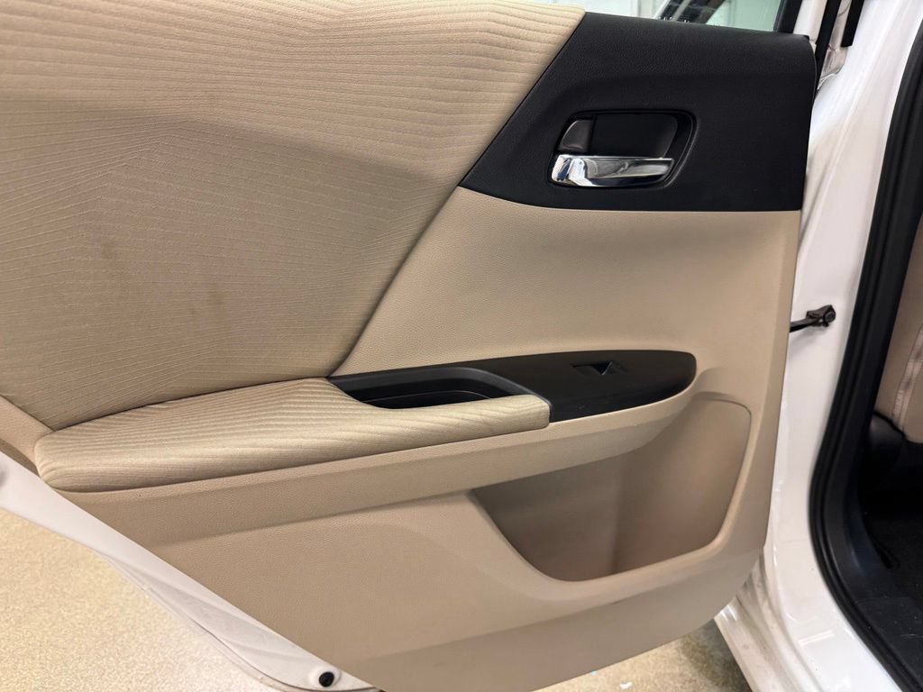 Used 2014 Honda Accord LX image 16