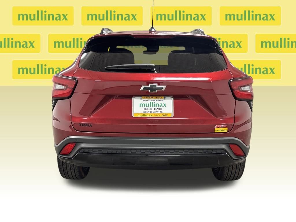 Certified 2025 Chevrolet Trax RS w/ Driver Confidence Package image 26