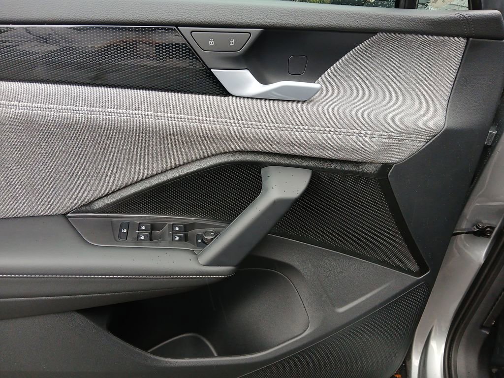 New 2026 Volkswagen Tiguan S image 11