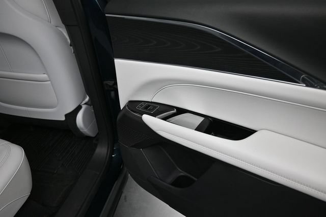 Used 2024 Cadillac Lyriq Sport w/ LPO, Floor Liner Package AWD/4WD image 19