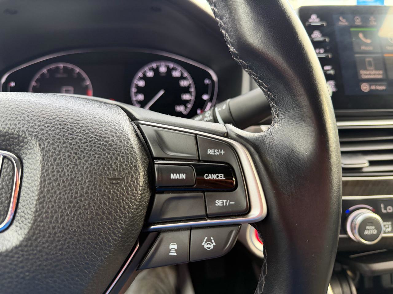 Used 2018 Honda Accord EX-L image 44