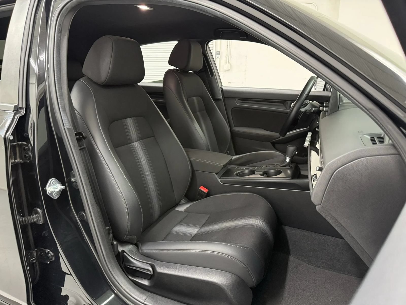 Used 2024 Honda Civic Sport image 12