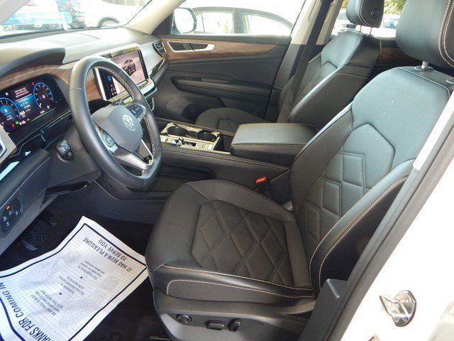 Used 2024 Volkswagen Atlas SE image 14