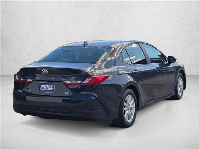 Used 2025 Toyota Camry LE FWD image 5