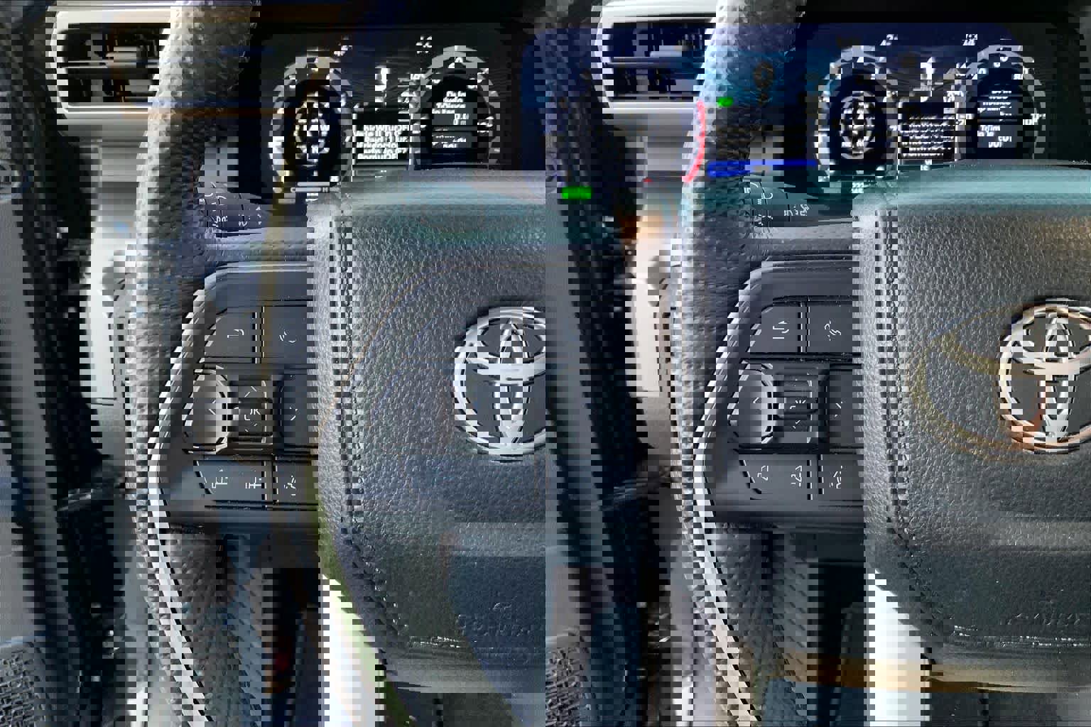 Used 2024 Toyota Tacoma TRD Off-Road w/ TRD Off Road Premium Package image 23