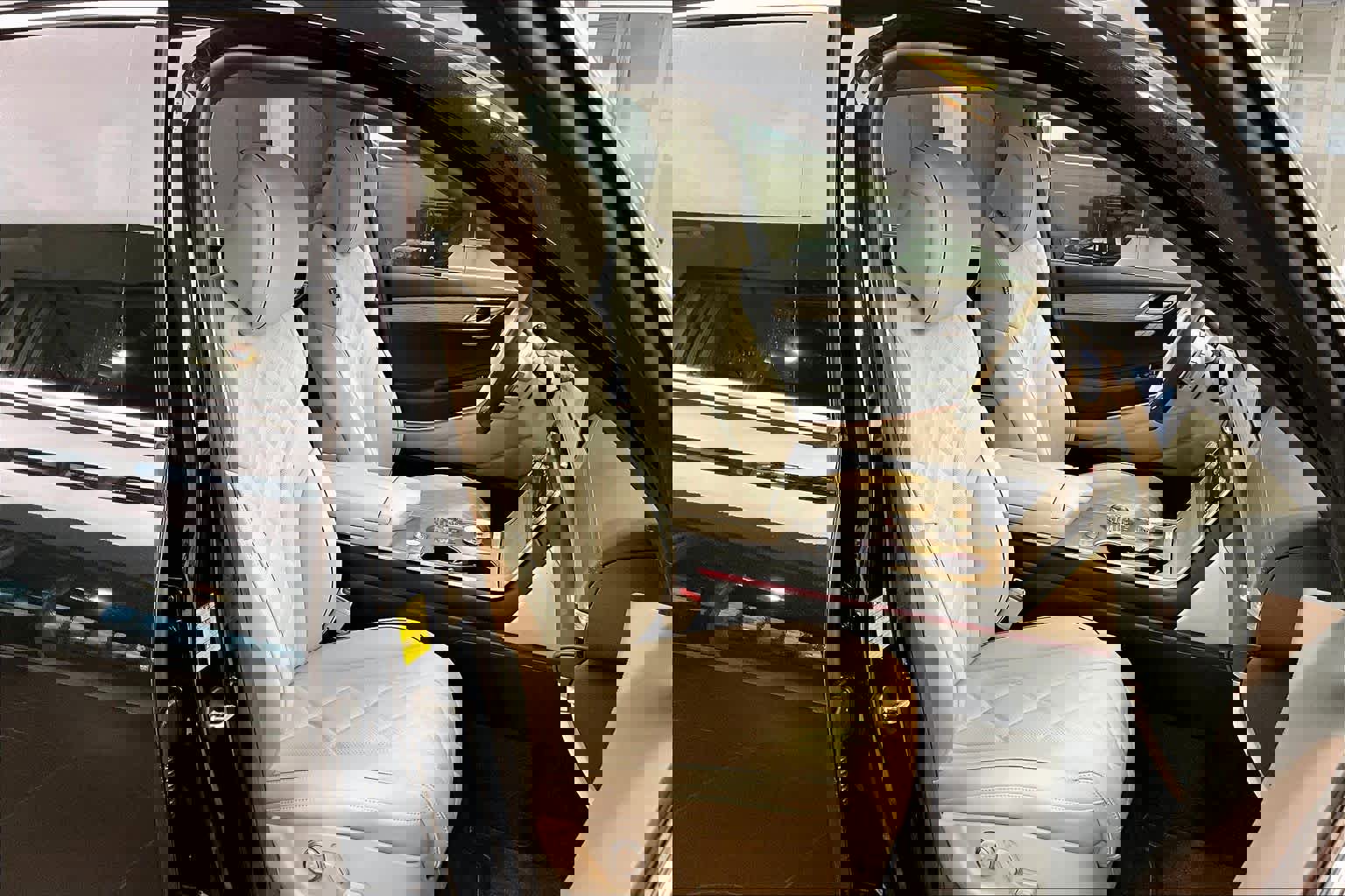 Used 2025 Genesis GV80 3.5T Prestige image 9