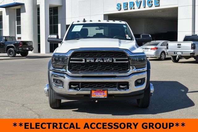 Used 2022 RAM 5500 Tradesman w/ Chrome Appearance Group image 3