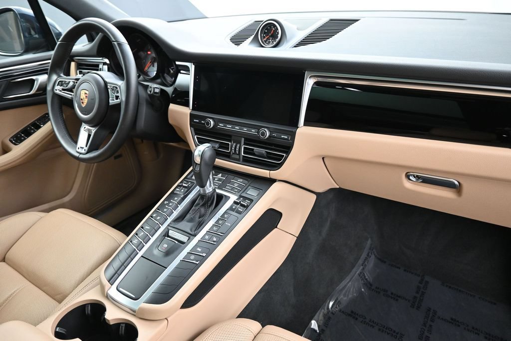 Certified 2020 Porsche Macan S AWD/4WD image 30