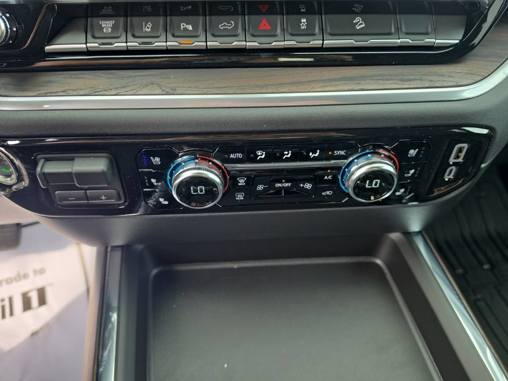 New 2026 GMC Sierra 2500 SLT AWD/4WD image 28