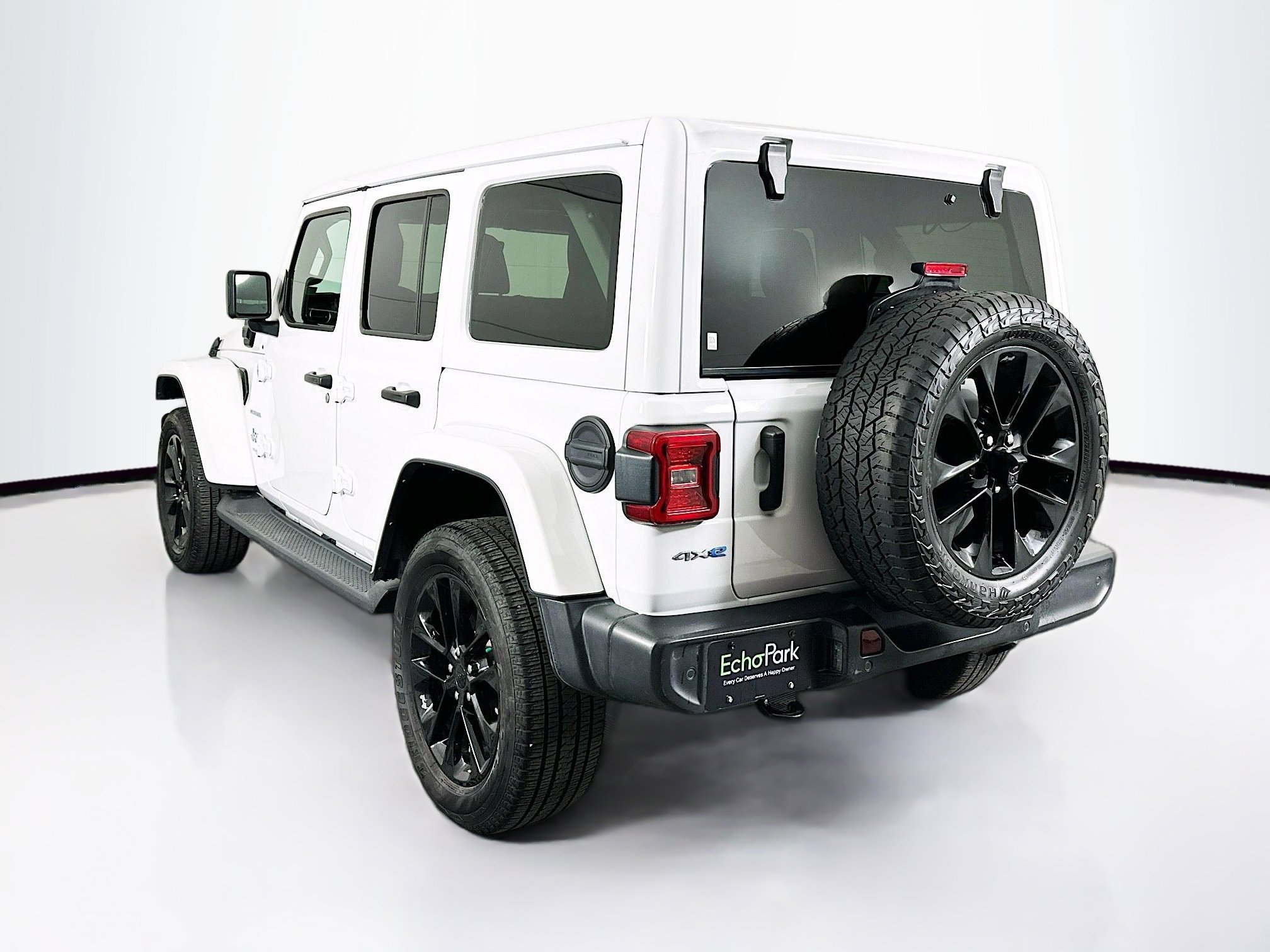 Used 2021 Jeep Wrangler Sahara w/ Safety Group image 5
