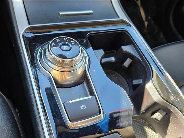 Used 2019 Ford Edge SEL w/ Equipment Group 201A image 13