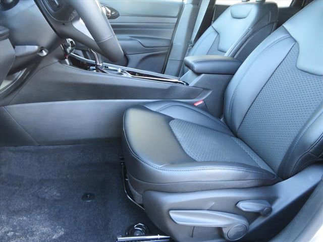 New 2026 Jeep Compass Latitude image 15