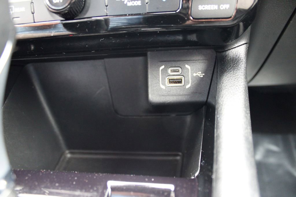Used 2025 Jeep Compass Limited AWD/4WD image 26