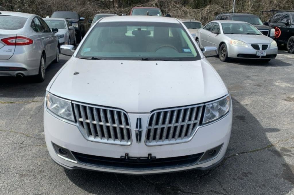 Used 2012 Lincoln MKZ FWD image 2