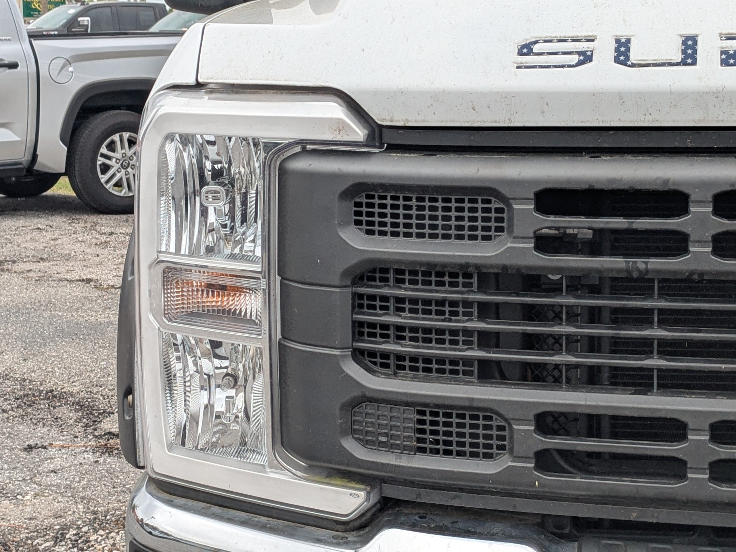 Used 2023 Ford F350 XL w/ FX4 Off-Road Package AWD/4WD image 10