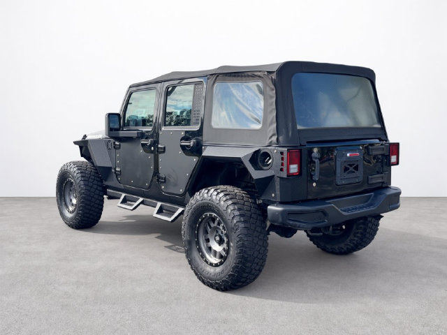 Used 2018 Jeep Wrangler Unlimited Sport w/ Connectivity Group AWD/4WD image 3