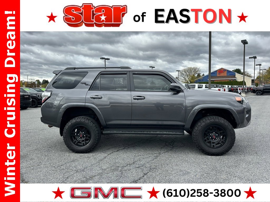 Used 2019 Toyota 4Runner TRD Off-Road image 3