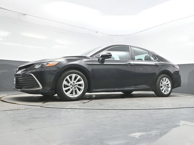 Used 2023 Toyota Camry LE FWD image 27