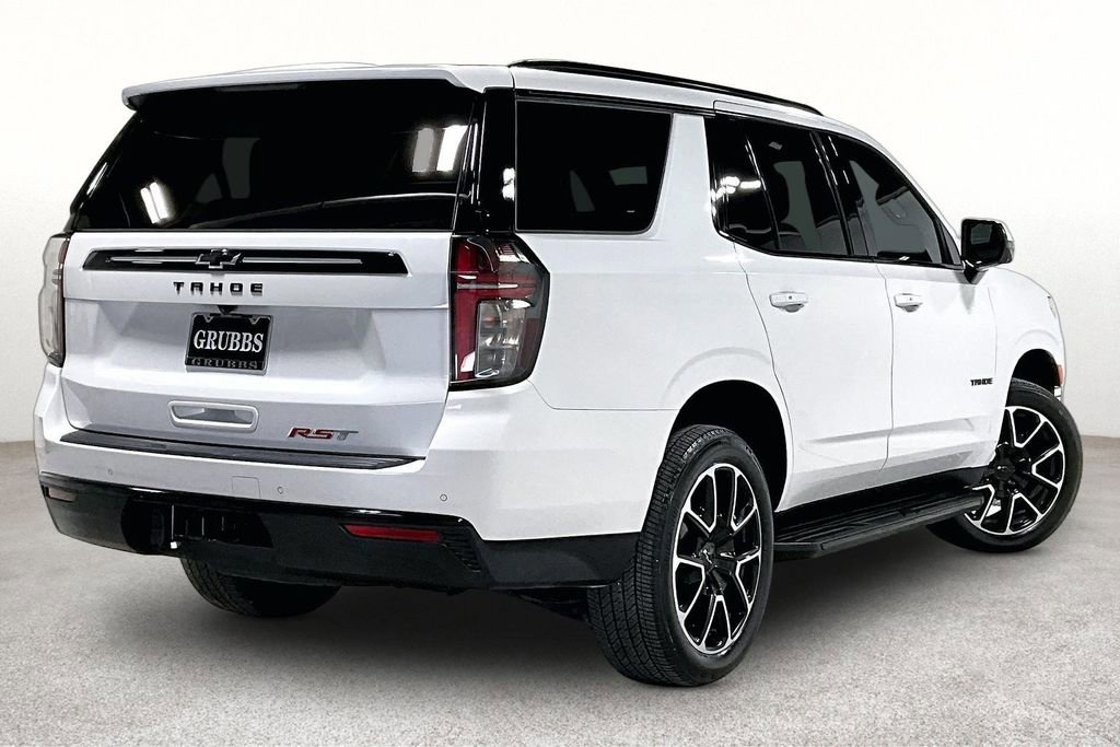 Used 2024 Chevrolet Tahoe RST w/ Luxury Package image 2