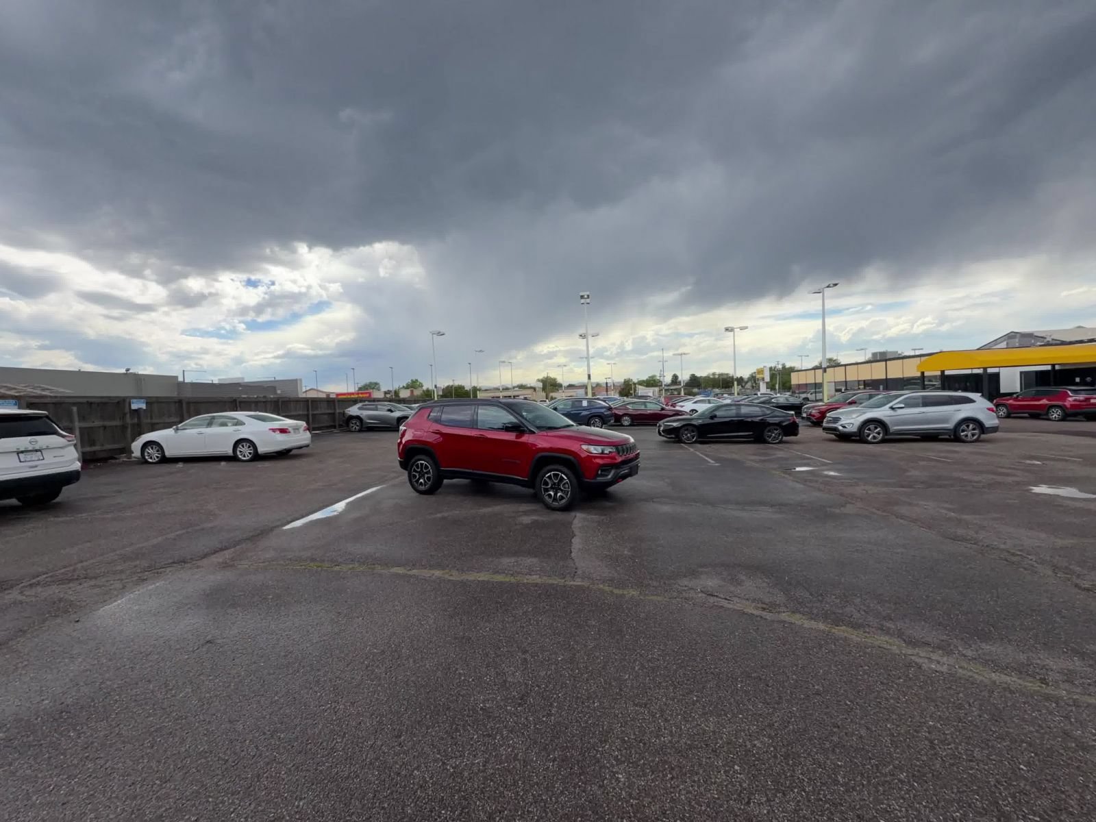 Used 2025 Jeep Compass Trailhawk AWD/4WD image 14