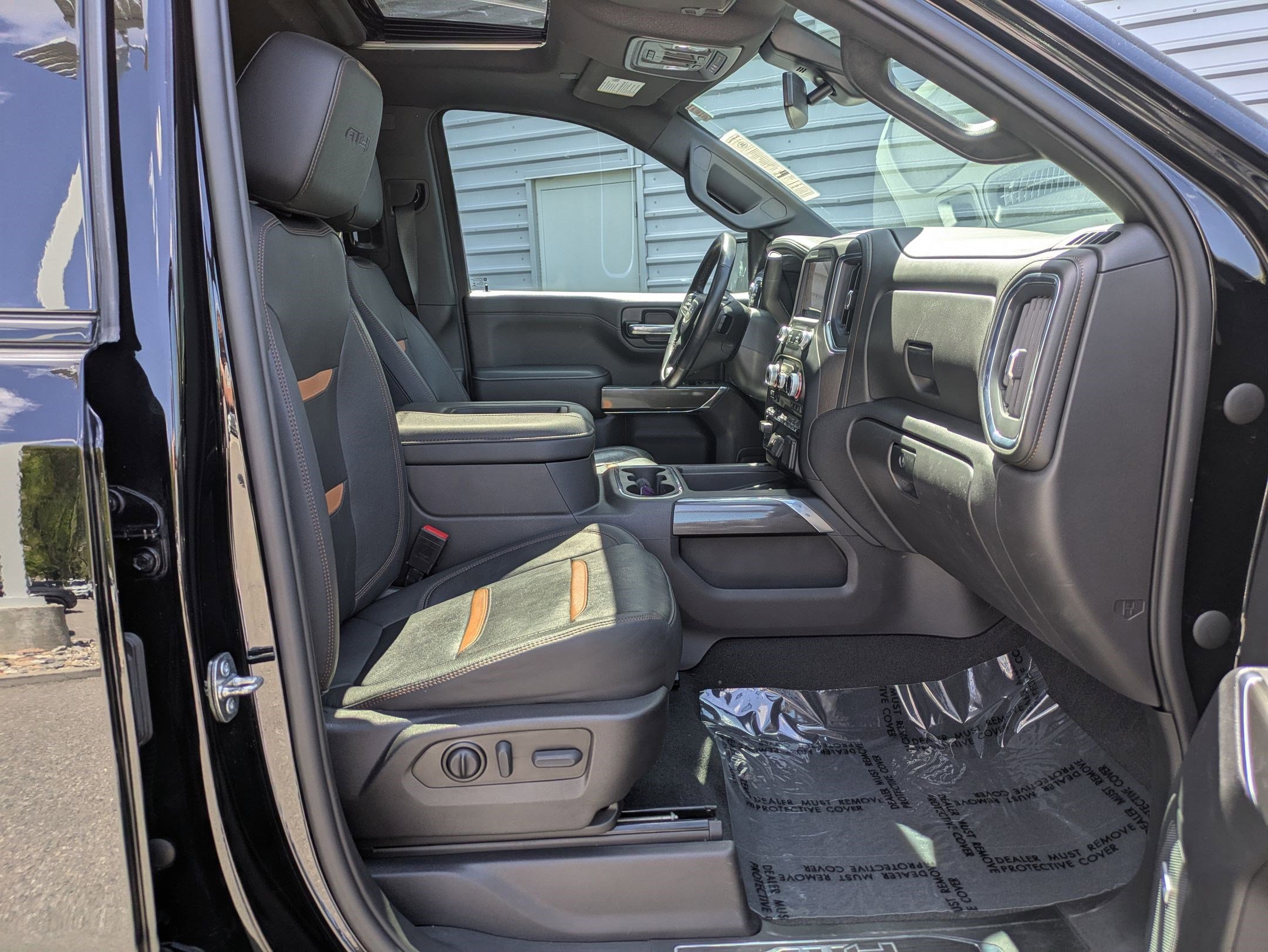 Used 2022 GMC Sierra 1500 AT4 w/ AT4 Premium Package AWD/4WD image 29