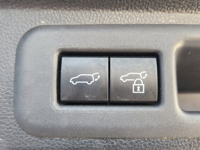 Used 2024 Toyota Sequoia Platinum image 36