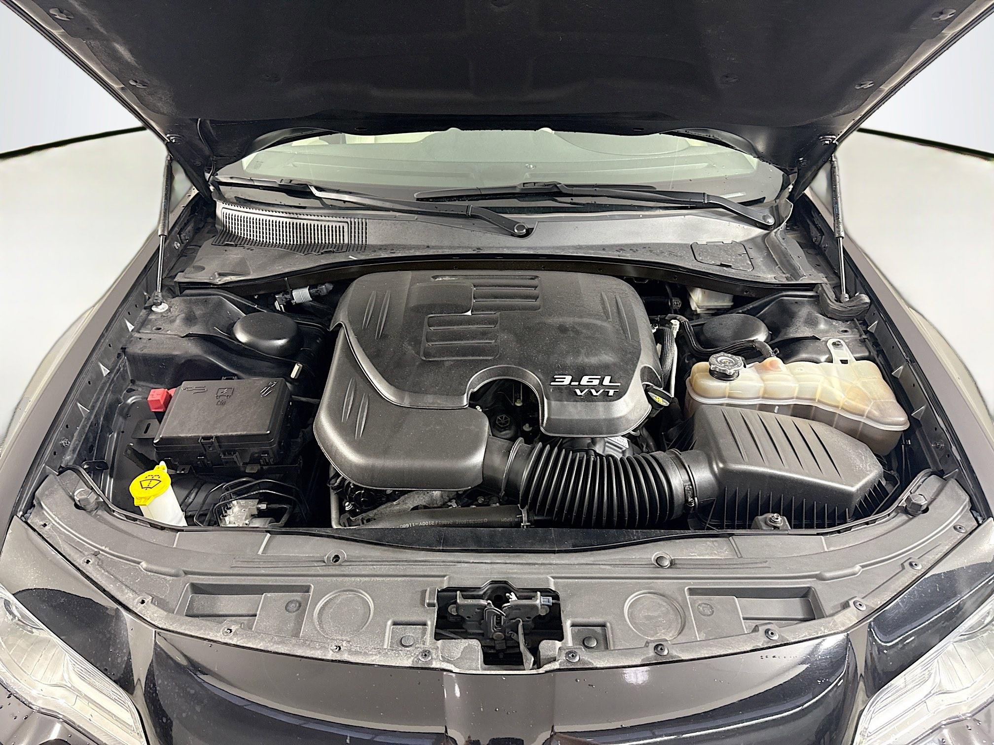 Used 2020 Chrysler 300 Touring image 39