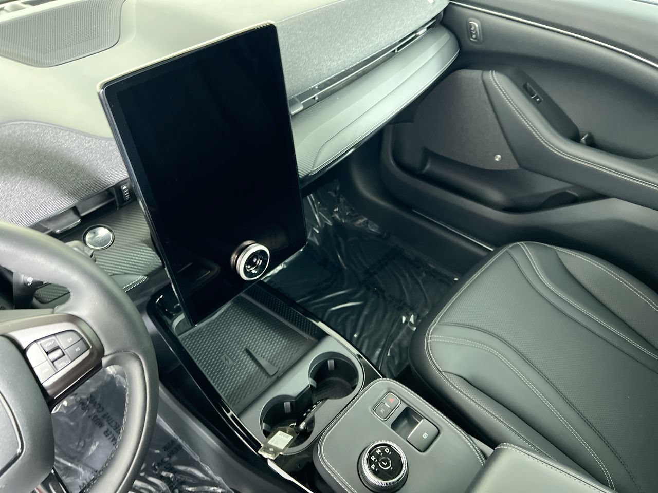 Used 2022 Ford Mustang Mach-E Premium AWD/4WD image 23