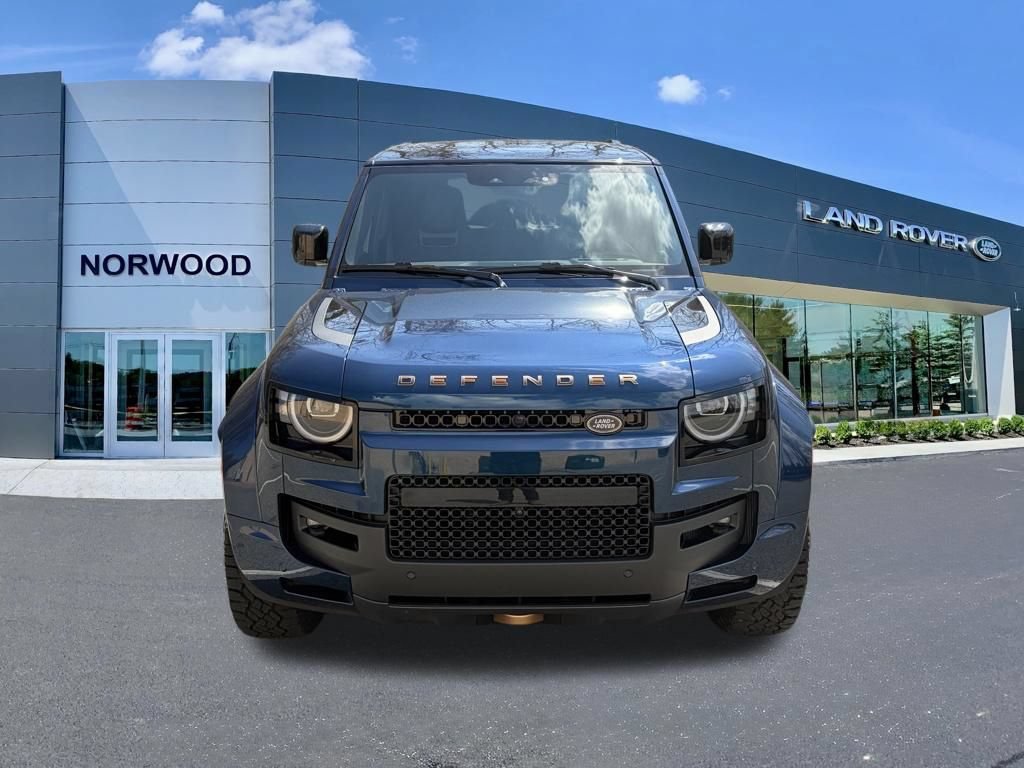 New 2026 Land Rover Defender 110 AWD/4WD image 2