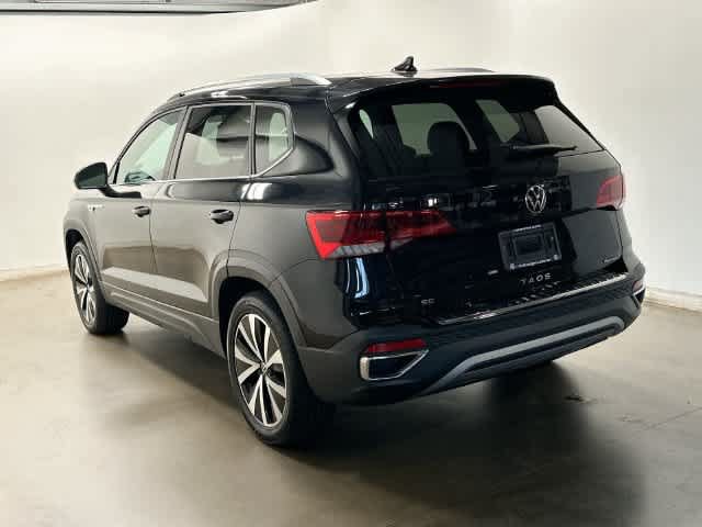 Used 2023 Volkswagen Taos SE w/ Panoramic Sunroof Package AWD/4WD image 31