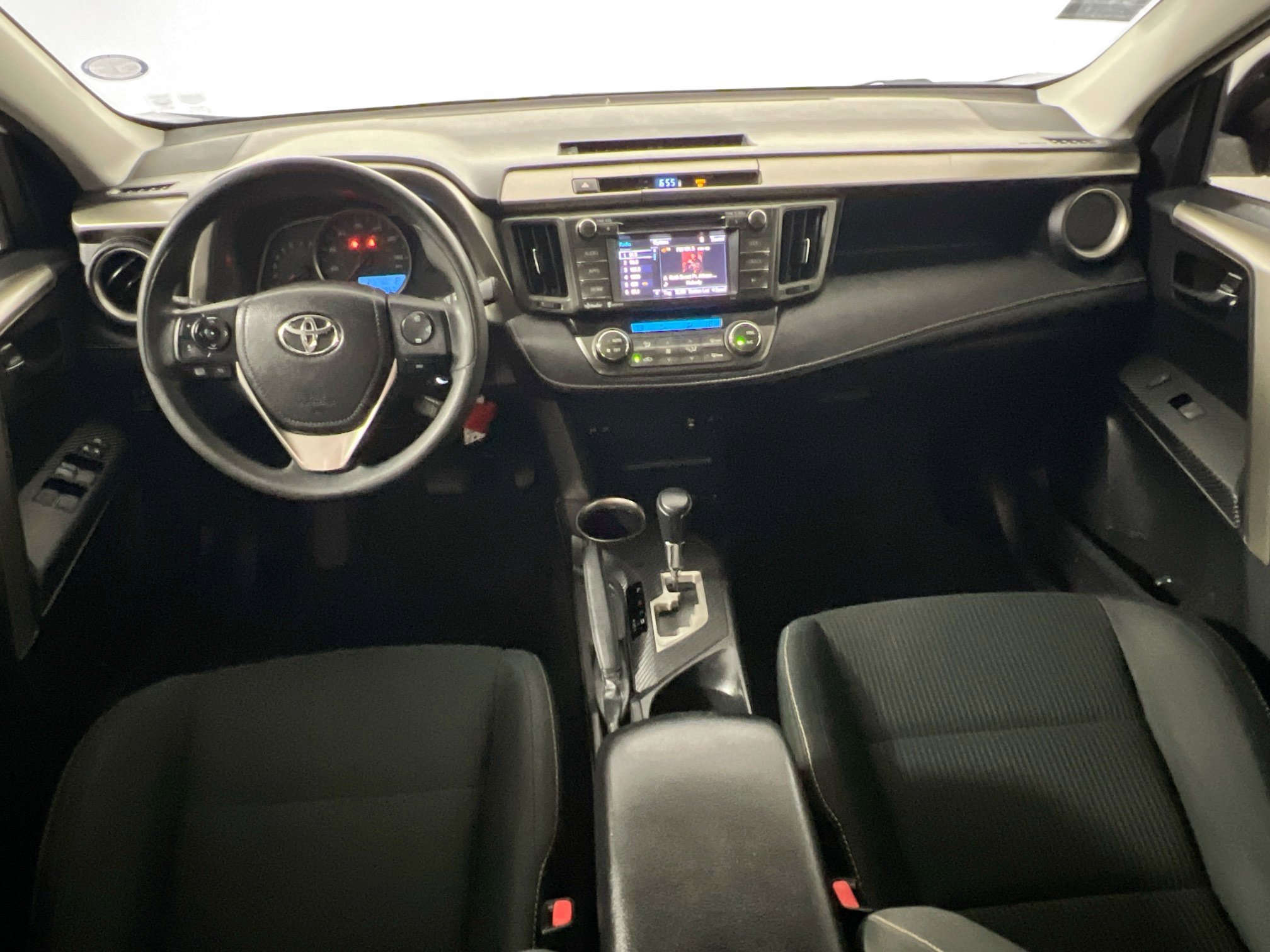 Used 2014 Toyota RAV4 XLE image 28