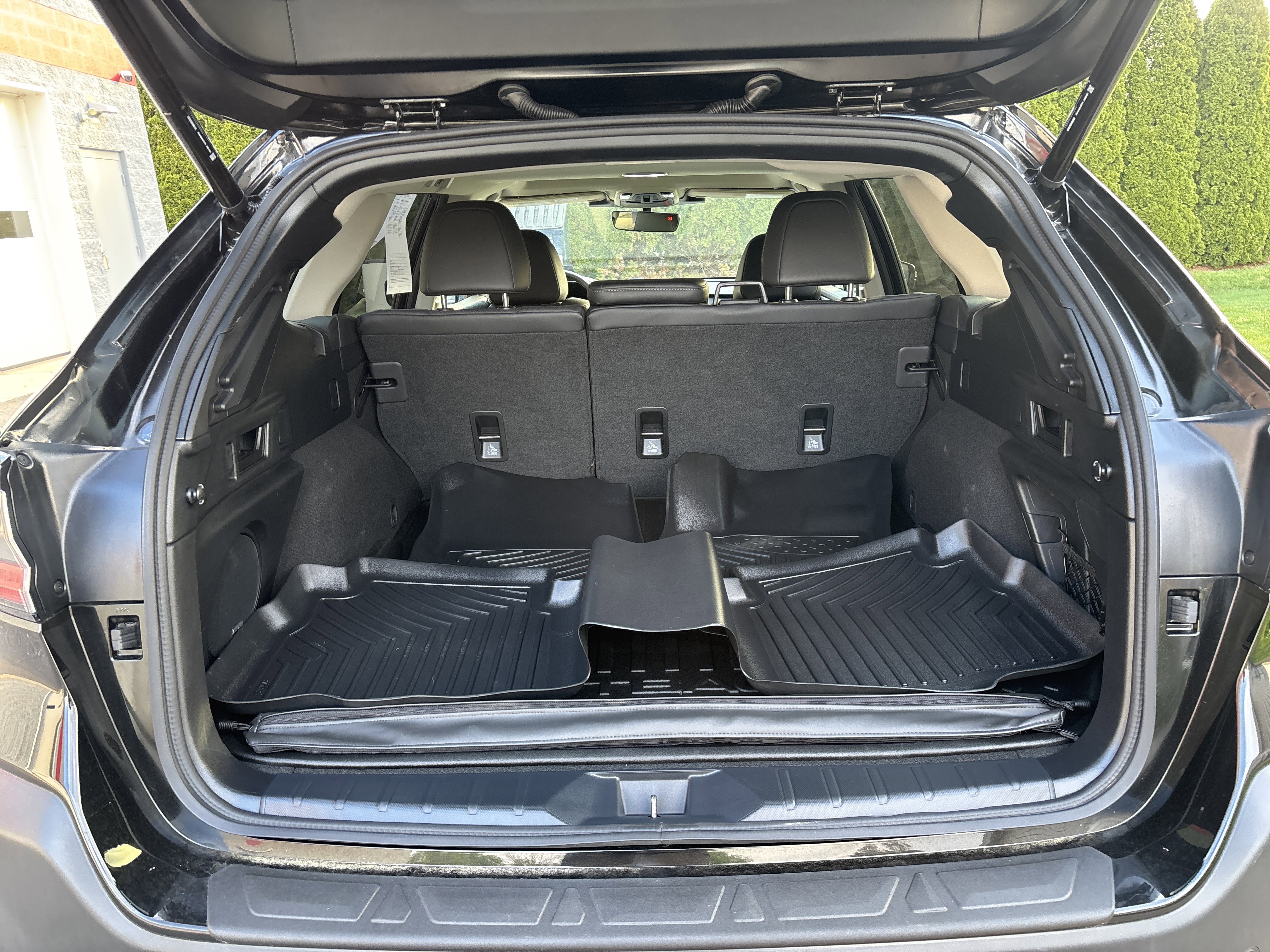 Used 2025 Subaru Outback Limited XT image 5