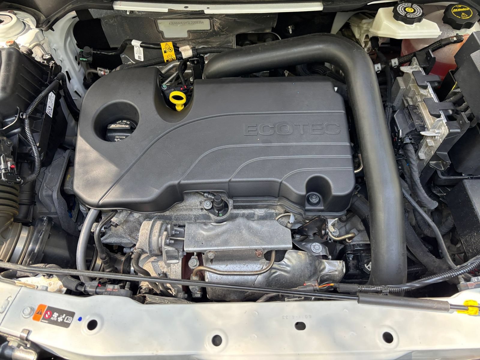 Used 2025 Chevrolet Equinox LT FWD image 31
