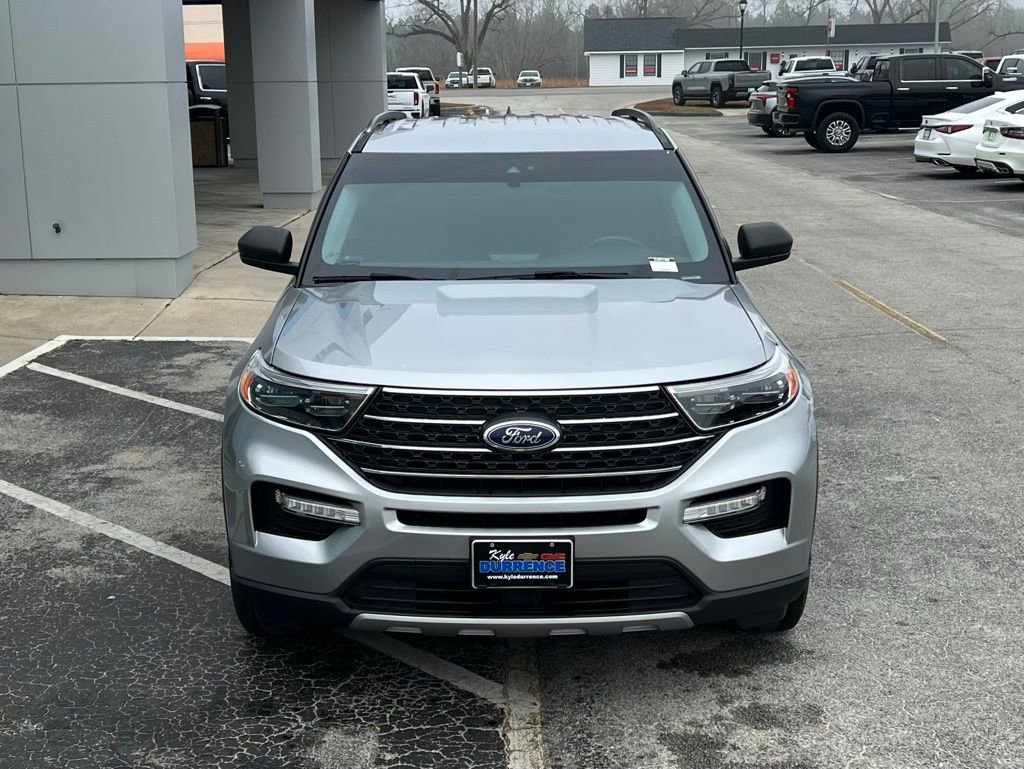Used 2021 Ford Explorer XLT w/ Equipment Group 202A image 11