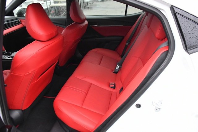 Used 2025 Toyota Camry XSE image 11