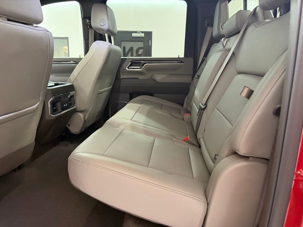 Used 2026 Chevrolet Silverado 2500 LTZ w/ LTZ Premium Package image 31