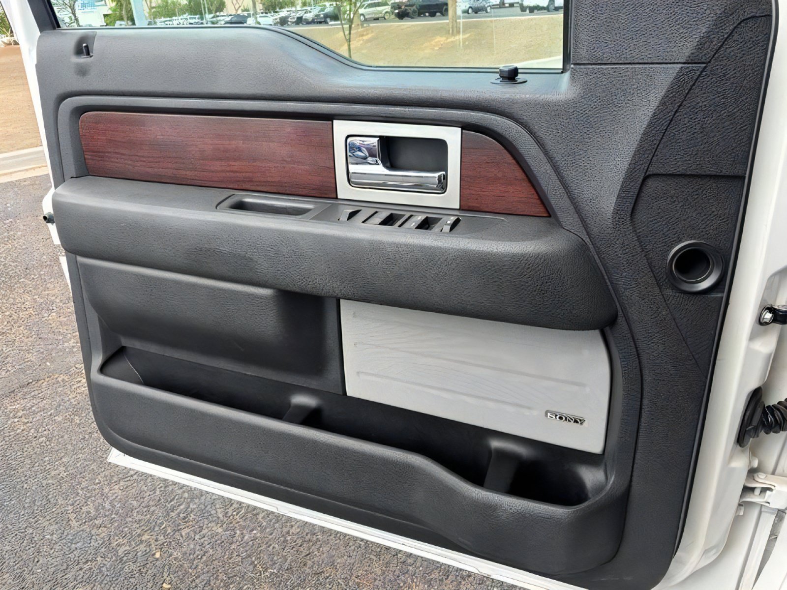 Used 2013 Ford F150 King Ranch AWD/4WD image 11