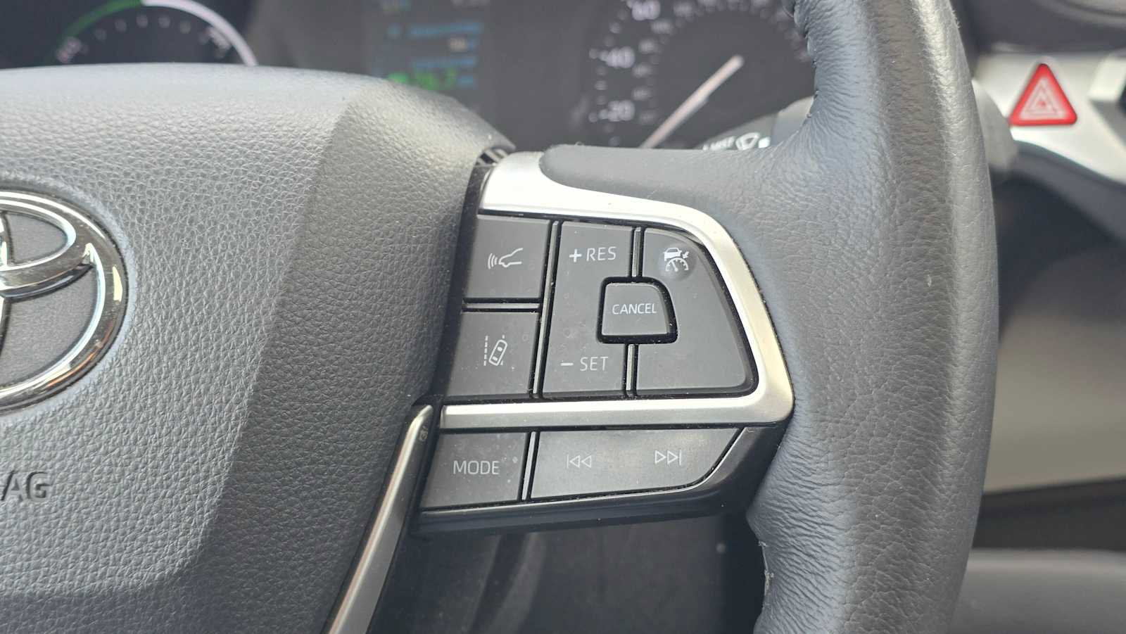 Certified 2021 Toyota Sienna XLE AWD/4WD image 32