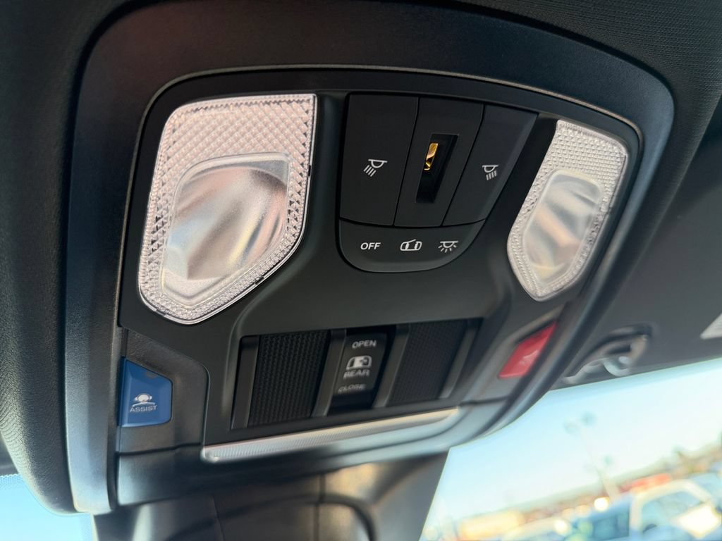 New 2026 RAM 3500 Tradesman AWD/4WD image 21