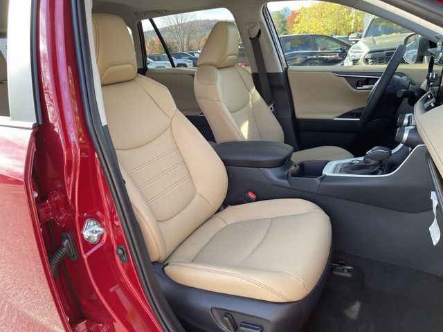 New 2025 Toyota RAV4 Limited image 13