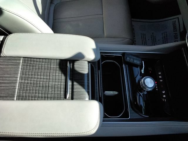 Used 2023 Jeep Wagoneer Series II w/ Premium Group I AWD/4WD image 24
