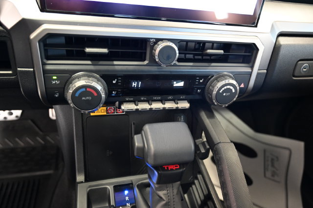 Used 2025 Toyota 4Runner TRD Sport Premium AWD/4WD image 17