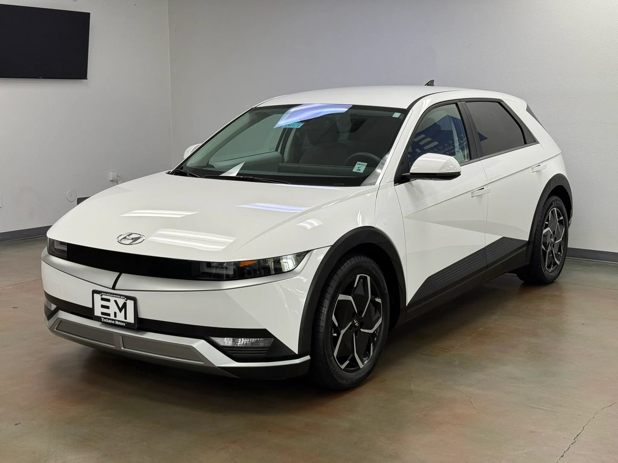 Used 2024 Hyundai Ioniq 5 SE RWD image 4