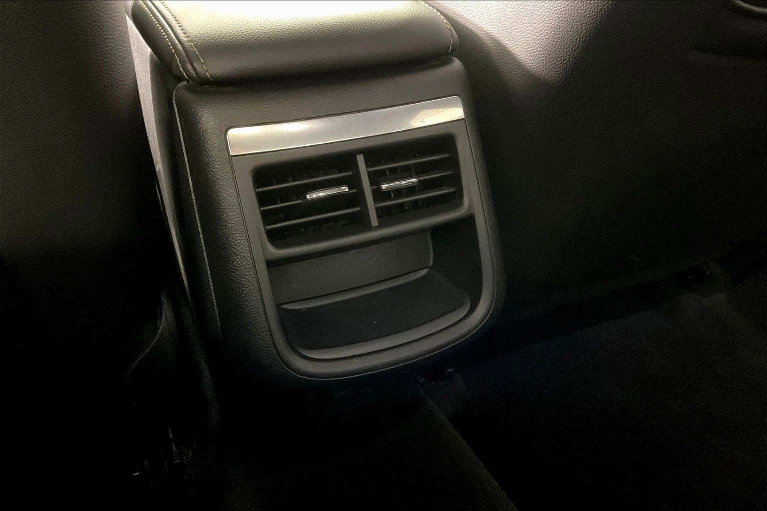 Used 2019 Chevrolet Impala LT FWD image 11